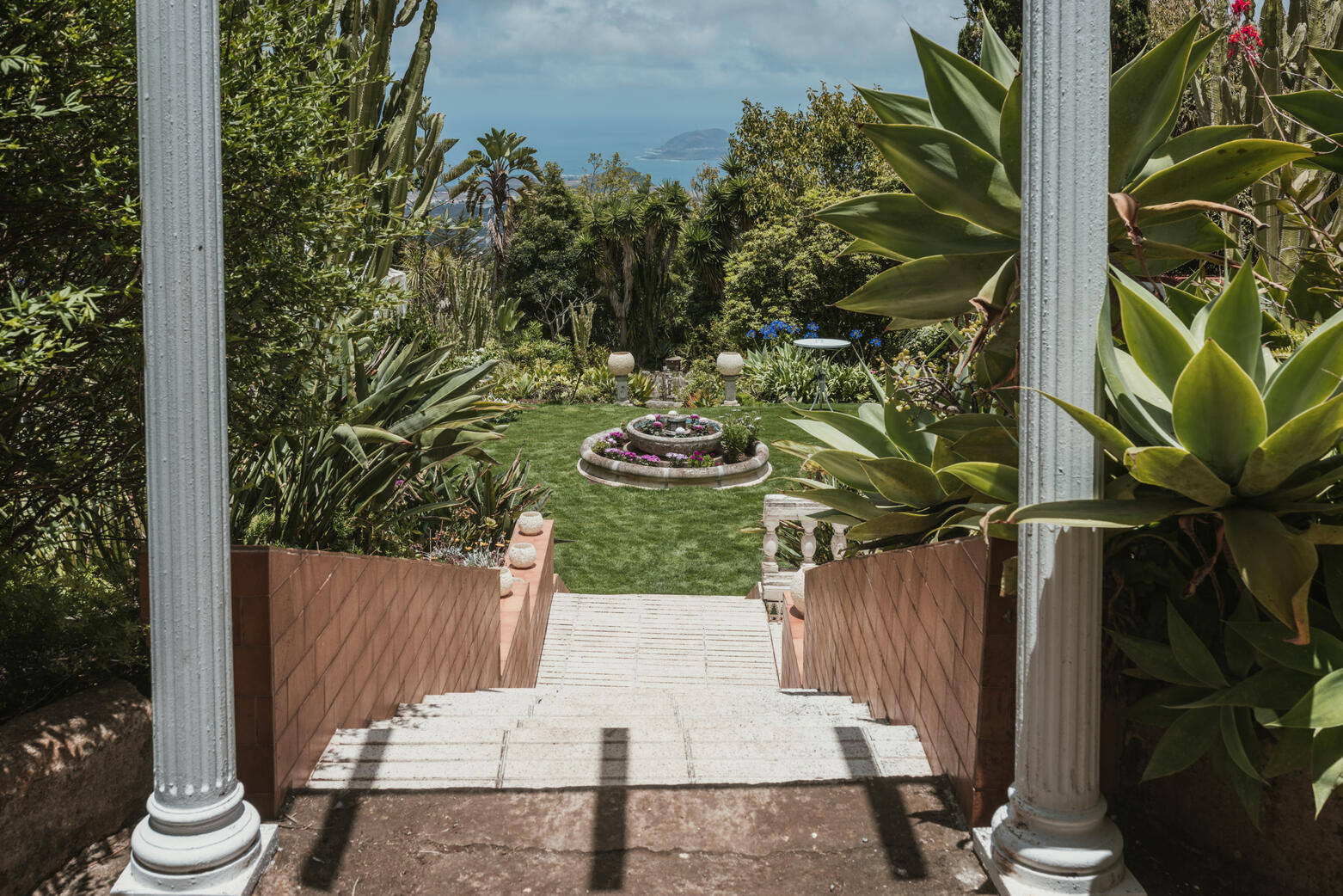 Escaleras de honor del Bastión